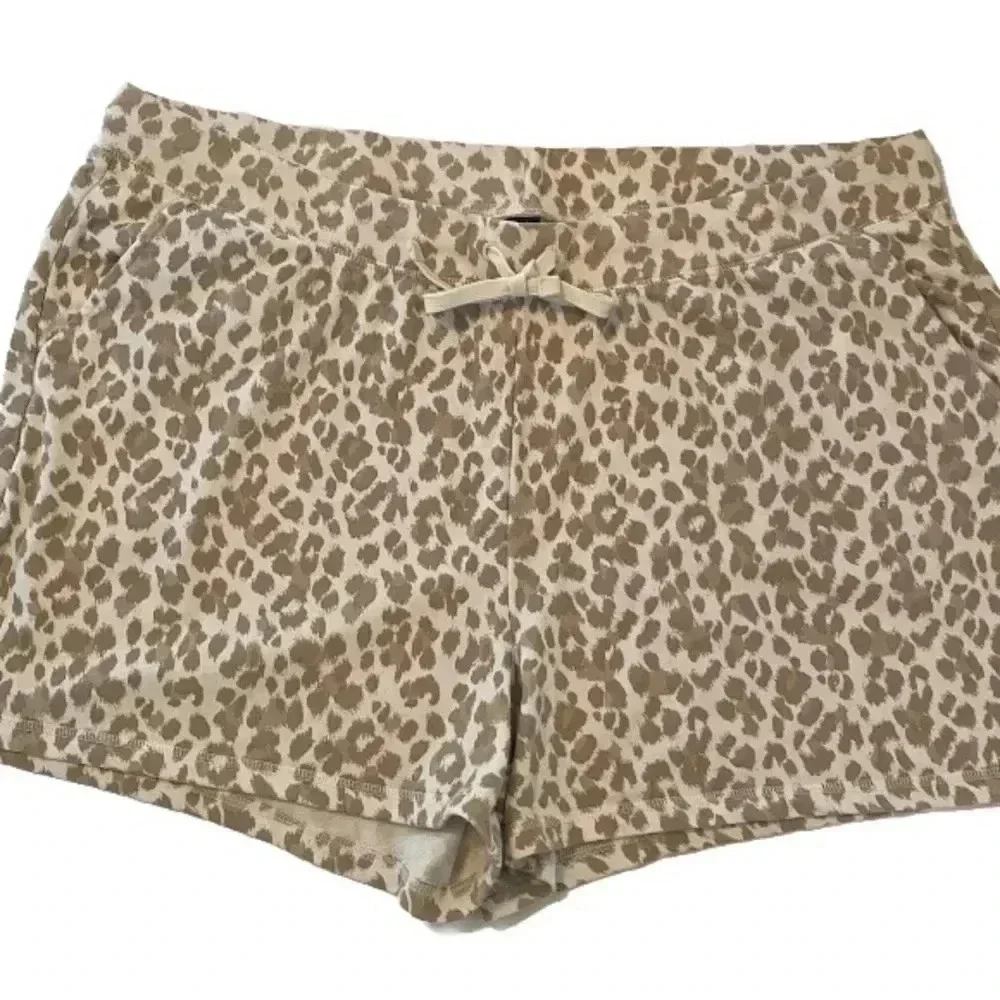 Old Navy Womens Leopard/Cheetah Print lounge shorts white & tan Shorts Size XXL - Picture 2 of 4